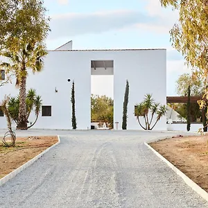 https://finca-las-calmas-boutique-hotel-18310.es-andalucia.com